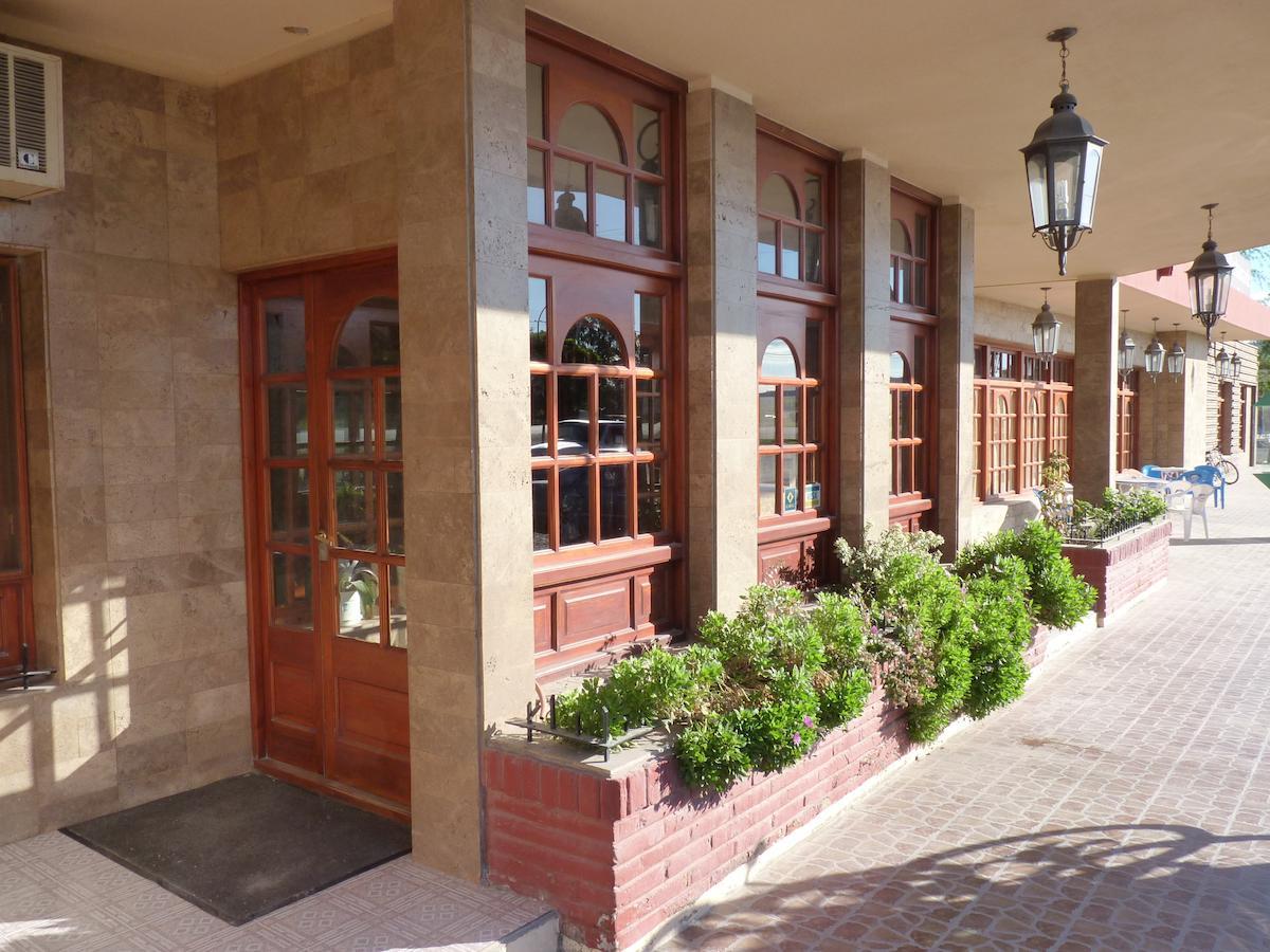 Hotel Quelu Leufu Rio Colorado Exterior photo